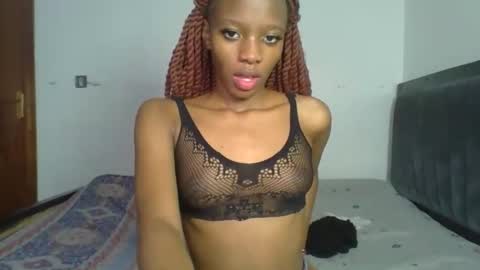 Snapshot of heilybunny chatting on May 2026 06:53:01 AM heilybunny online show from May 2026 06:53:01 AM