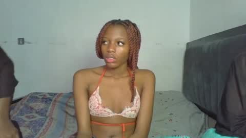 Snapshot of heilybunny chatting on May 2026 10:44:01 AM heilybunny online show from May 2026 10:44:01 AM