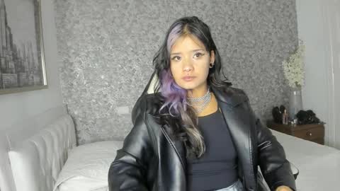 Hella online show from September 2025 12:06:01 PM