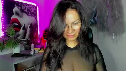 Snapshot of helen_79 chatting on April 2026 05:55:02 AM Helen online show from April 2026 05:55:02 AM