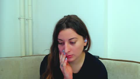 helen_adams_ online show from January 2025 01:11:01 PM