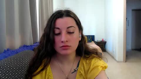Snapshot of helen_adams_ chatting on May 2026 06:19:02 AM helen_adams_ online show from May 2026 06:19:02 AM