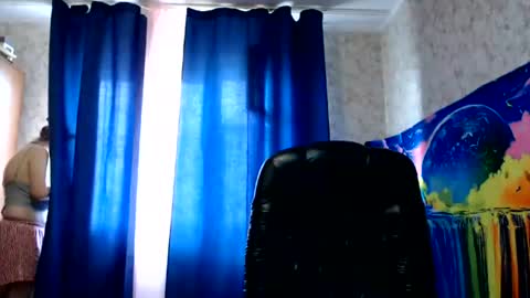 Snapshot of helen_bee chatting on July 2026 11:34:01 AM Tanya online show from July 2026 11:34:01 AM