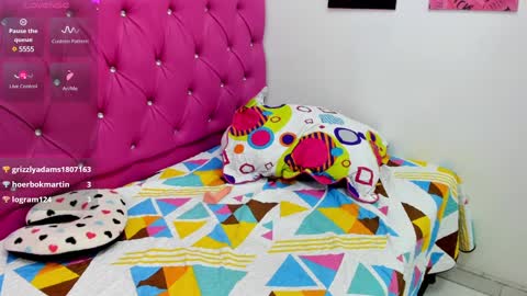 Helen online show from March 2025 09:06:02 PM