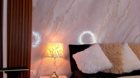 Helena Santos  online show from January 2026 11:26:01 AM