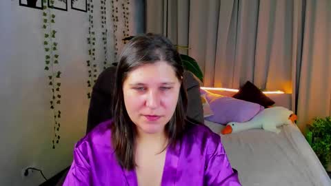Snapshot of helenahoffmann chatting on February 2026 04:19:02 AM helenahoffmann online show from February 2026 04:19:02 AM