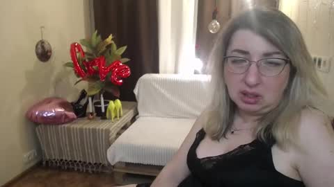 helenenigma online show from February 2025 01:33:01 AM