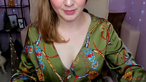 Snapshot of helens_lov chatting on December 2024 01:50:02 AM Helen online show from December 2024 01:50:02 AM