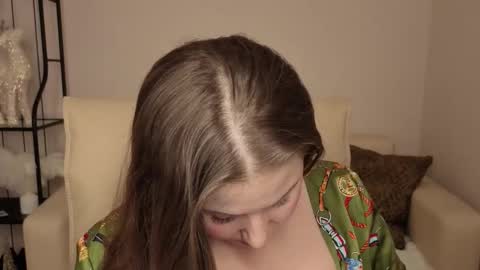 Helen online show from December 2025 02:50:02 AM