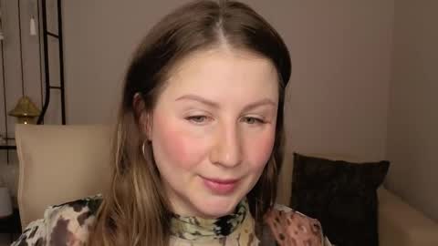 Snapshot of helens_lov chatting on April 2026 02:35:01 AM Helen online show from April 2026 02:35:01 AM