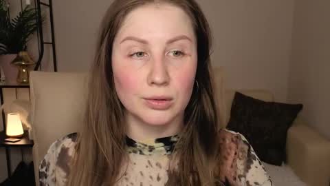 Snapshot of helens_lov chatting on May 2026 08:44:01 AM Helen online show from May 2026 08:44:01 AM
