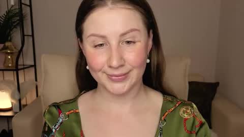 Snapshot of helens_lov chatting on May 2026 02:17:02 AM Helen online show from May 2026 02:17:02 AM