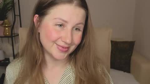 Snapshot of helens_lov chatting on June 2026 01:54:02 AM Helen online show from June 2026 01:54:02 AM