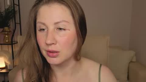 Snapshot of helens_lov chatting on June 2026 02:06:01 AM Helen online show from June 2026 02:06:01 AM