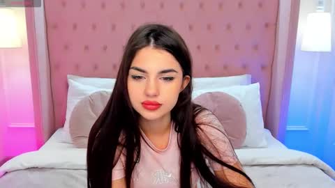 Snapshot of helentiny chatting on November 2025 01:32:02 PM Helen online show from November 2025 01:32:02 PM