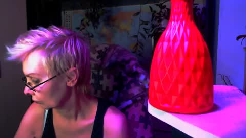 Helga online show from March 2026 10:22:01 PM