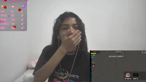 Helia Transfem and Amy online show from January 2025 05:33:02 PM