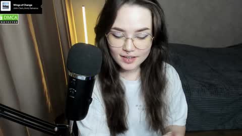 Red online show from January 2025 06:49:01 PM