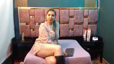 Snapshot of hellen_mark chatting on March 2026 11:10:02 AM Hellen. online show from March 2026 11:10:02 AM