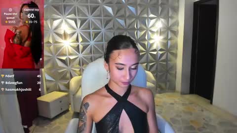 Snapshot of hellen_tease chatting on June 2026 02:33:01 PM Hellen online show from June 2026 02:33:01 PM