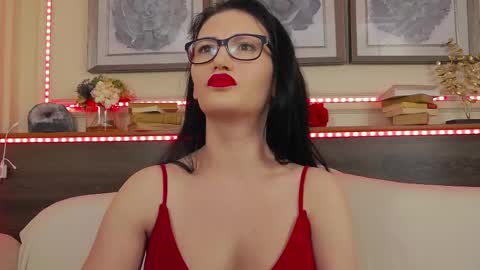 Snapshot of hellendesire chatting on May 2026 02:28:02 AM online show from May 2026 02:28:02 AM