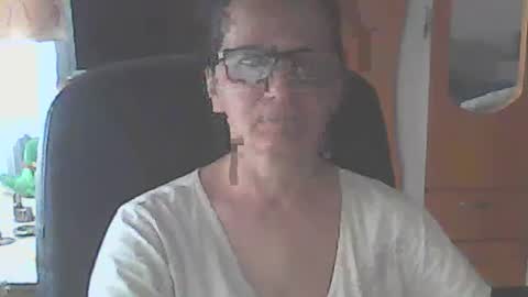 hellenmarie online show from May 2026 10:44:02 AM