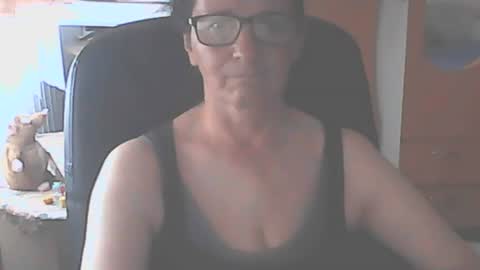 hellenmarie online show from June 2026 10:23:01 AM