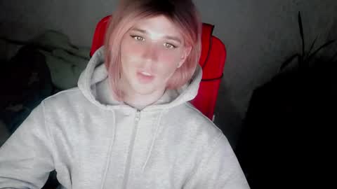 Helen Spellman online show from September 2025 04:54:01 PM