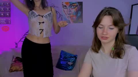 Helli online show from October 2025 07:33:02 PM