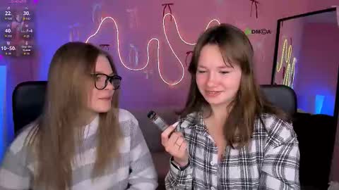 Helli online show from March 2026 08:27:02 PM