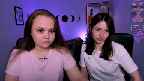 Snapshot of helli_belli chatting on May 2026 07:19:02 PM Helli online show from May 2026 07:19:02 PM