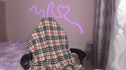 Lisa online show from April 2026 06:04:02 PM