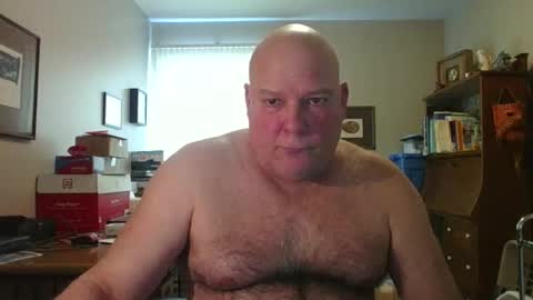 helloforfun111 online show from April 2026 06:02:01 PM