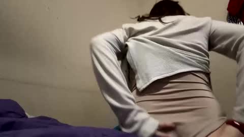 hellokitten123 online show from January 2025 03:32:02 AM