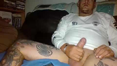 Snapshot of helpmecumhard4uxxx chatting on February 2026 03:11:01 PM helpmecumhard4uxxx online show from February 2026 03:11:01 PM