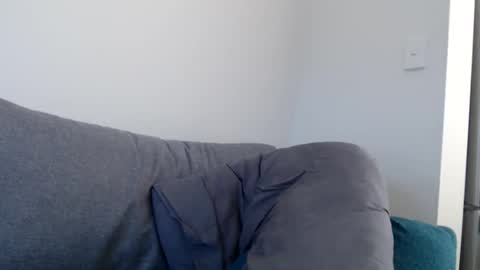 hempie1973 online show from October 2025 05:24:01 AM