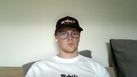 henrietje online show from June 2026 06:14:01 PM