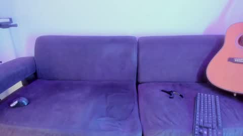 henrik_senn online show from November 2025 01:05:01 AM