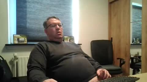 henrikrp1971 online show from February 2026 02:58:02 PM