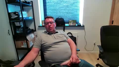 Snapshot of henrikrp1971 chatting on April 2026 02:48:02 PM henrikrp1971 online show from April 2026 02:48:02 PM