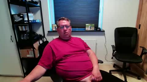 Snapshot of henrikrp1971 chatting on May 2026 06:23:02 PM henrikrp1971 online show from May 2026 06:23:02 PM