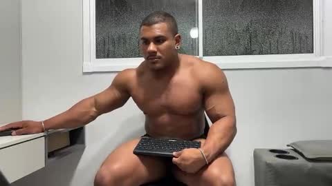 Snapshot of henrimusclee chatting on February 2025 12:03:01 AM Henri online show from February 2025 12:03:01 AM