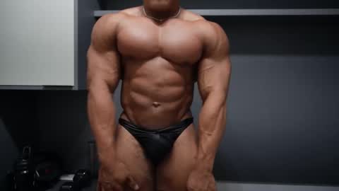 Henri online show from February 2026 10:39:02 PM