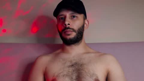 HenryAxe online show from September 2025 10:53:01 PM