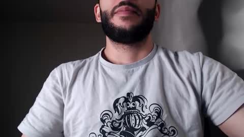 HenryAxe online show from November 2025 06:10:01 PM