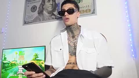 Snapshot of henzzeld420 chatting on March 2026 07:47:01 AM Henzeld online show from March 2026 07:47:01 AM