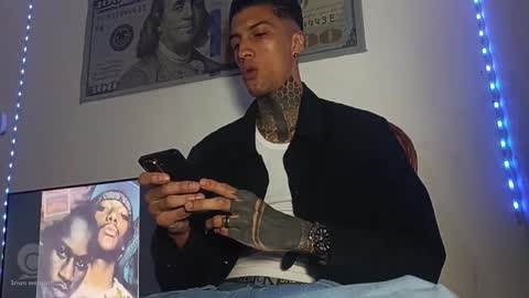 Snapshot of henzzeld420 chatting on April 2026 08:15:02 PM Henzeld online show from April 2026 08:15:02 PM