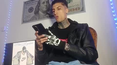 Snapshot of henzzeld420 chatting on April 2026 02:56:01 AM Henzeld online show from April 2026 02:56:01 AM