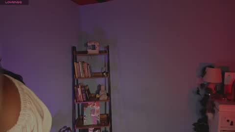 Snapshot of hera_069 chatting on April 2026 11:49:01 AM Hello I am Valentina independent Colombian model I love sensuality and pleasure welcome online show from April 2026 11:49:01 AM