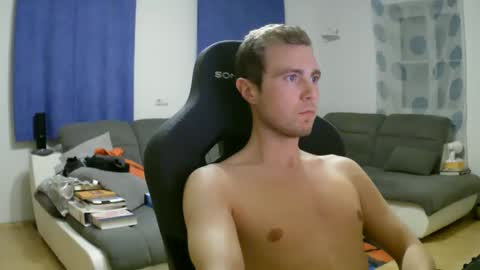 John Pearl online show from April 2026 07:33:01 PM